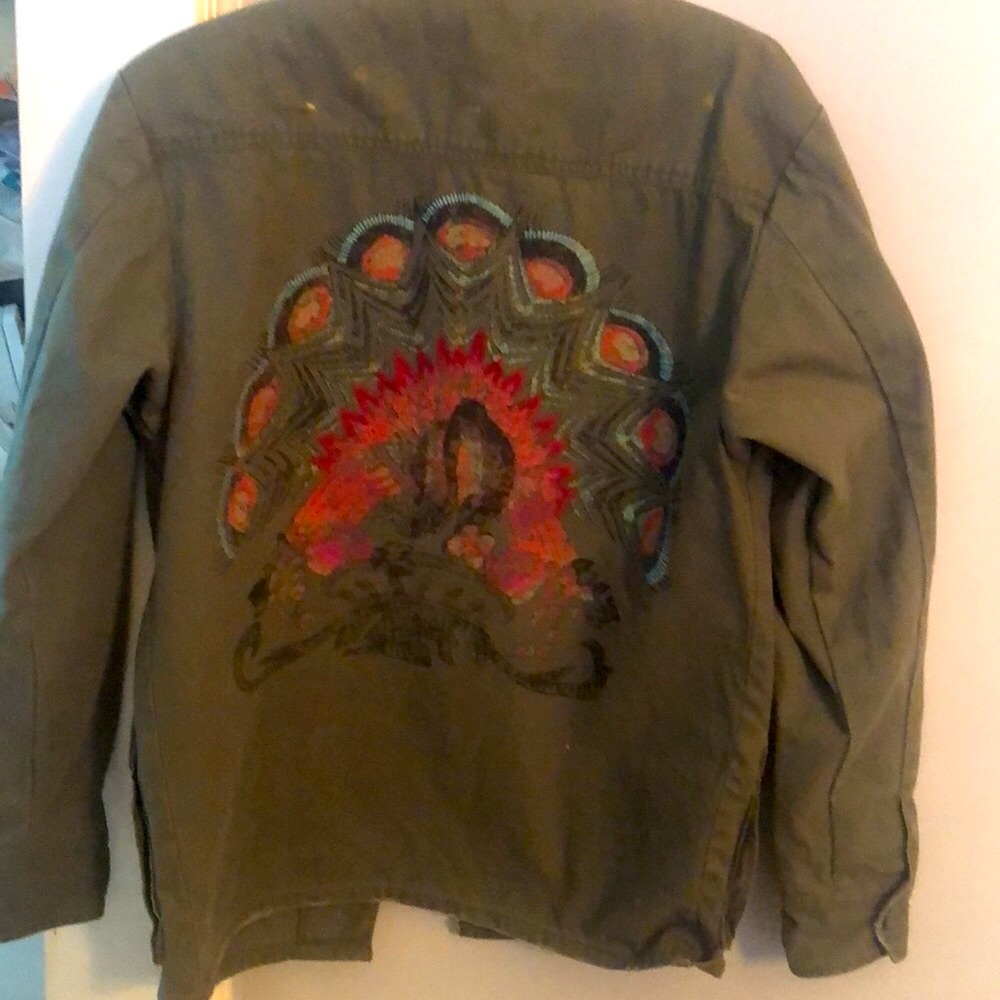 Army style jacket , green with gorgeous embroidery on back size S but can fit M